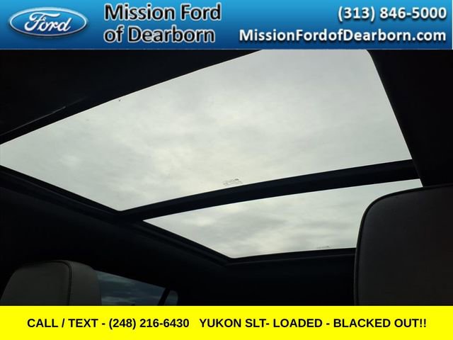 Used 2023 GMC Yukon SLT w/ SLT Premium Package image 16