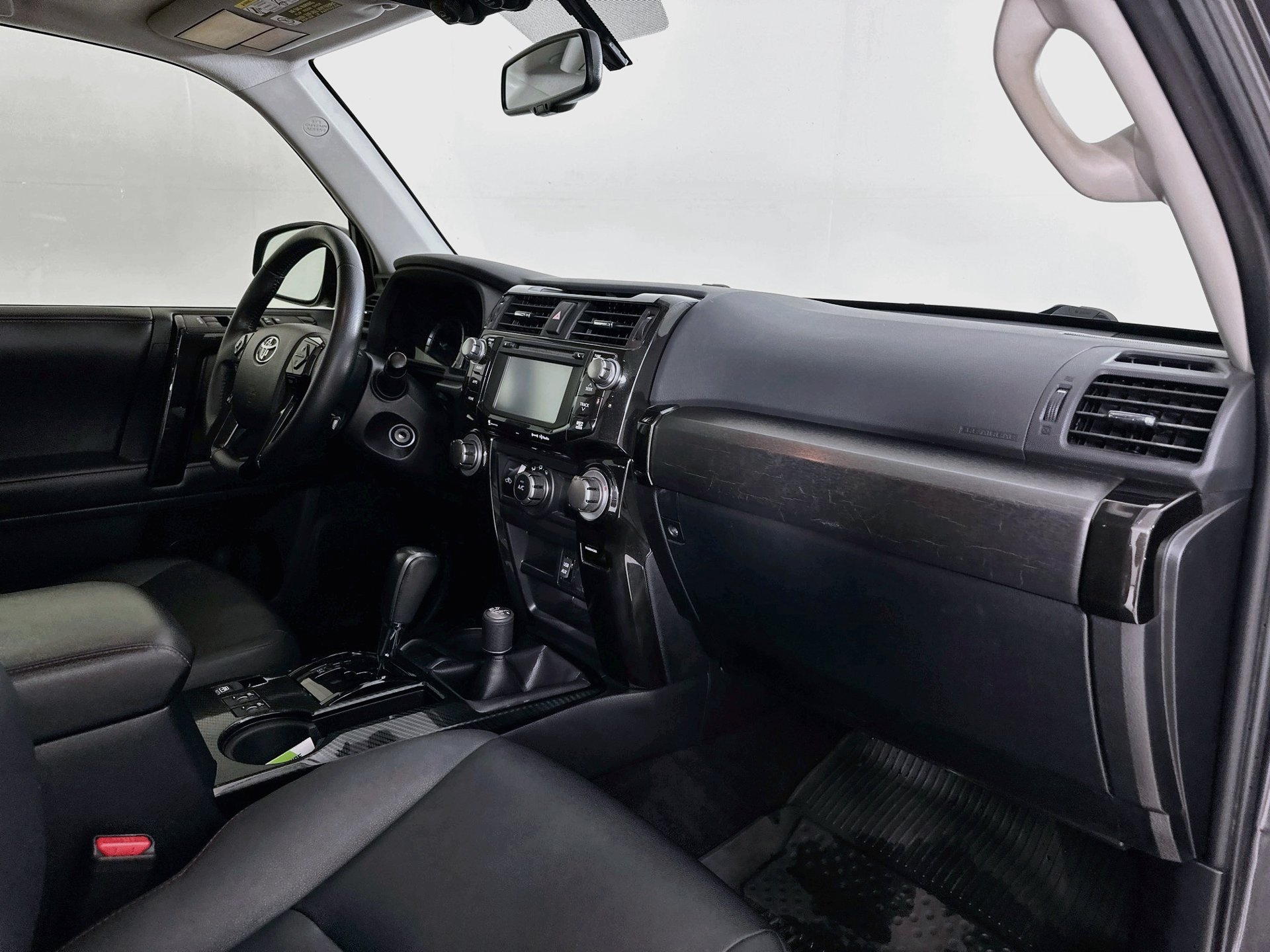 Used 2019 Toyota 4Runner TRD Off-Road Premium AWD/4WD image 30