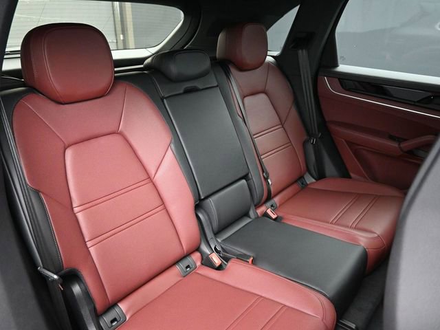 New 2026 Porsche Cayenne S image 23