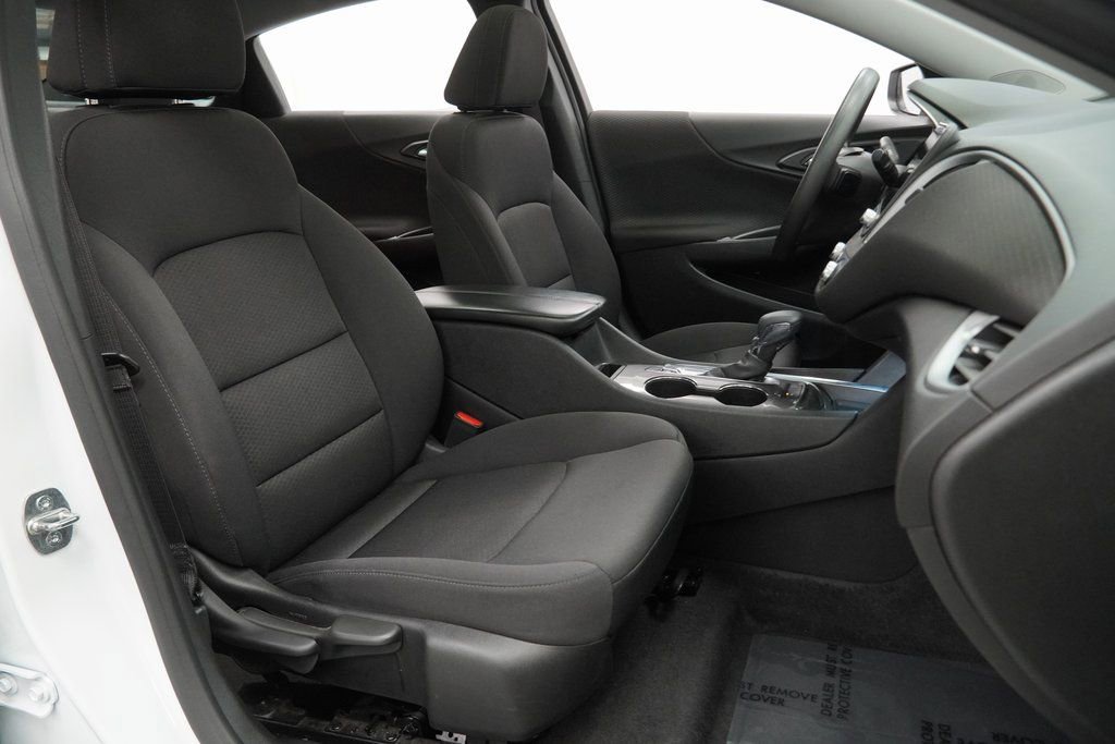 Used 2024 Chevrolet Malibu LT image 47