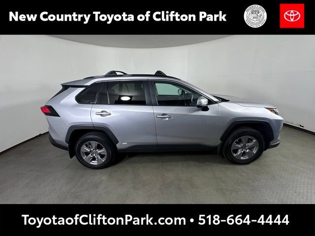 Used 2023 Toyota RAV4 LE AWD/4WD image 2