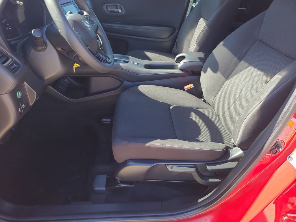 Used 2017 Honda HR-V LX image 14