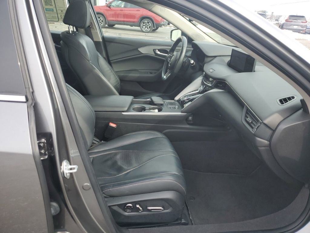 Used 2024 Acura TLX w/ Technology Package image 33
