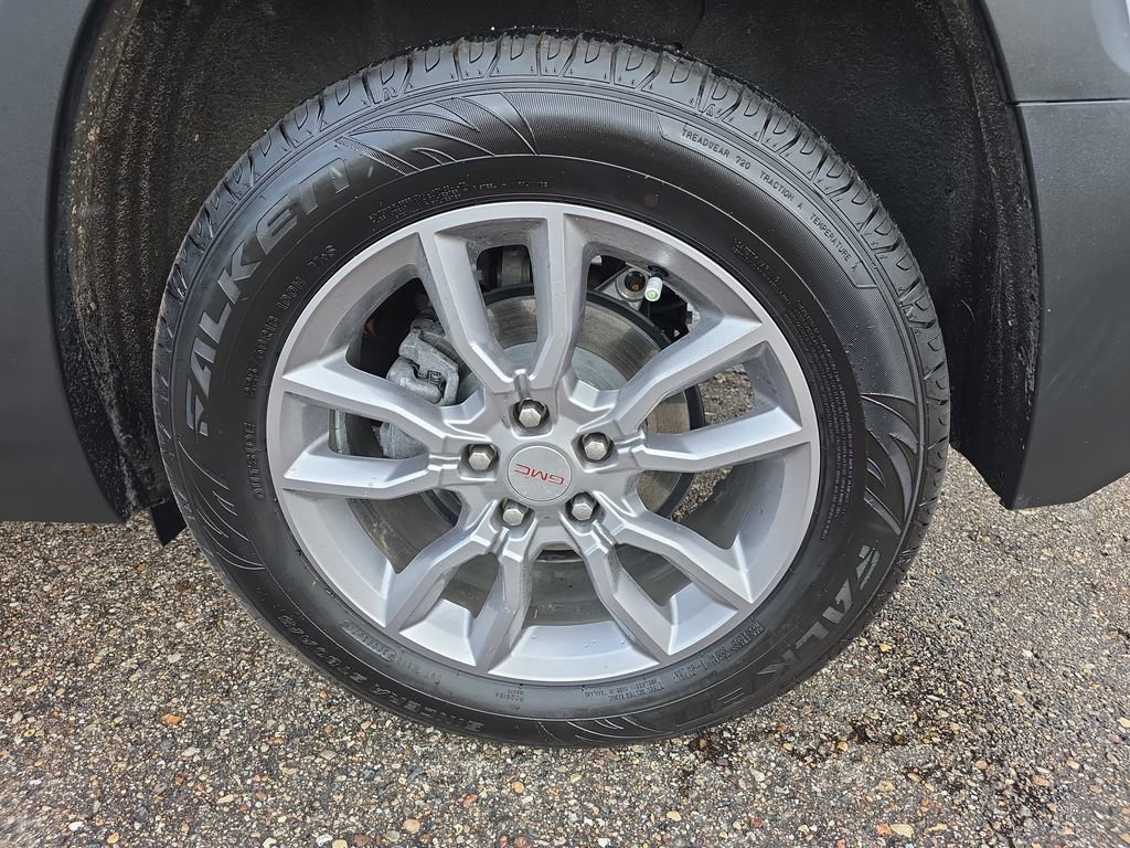 Used 2022 GMC Terrain SLT image 32