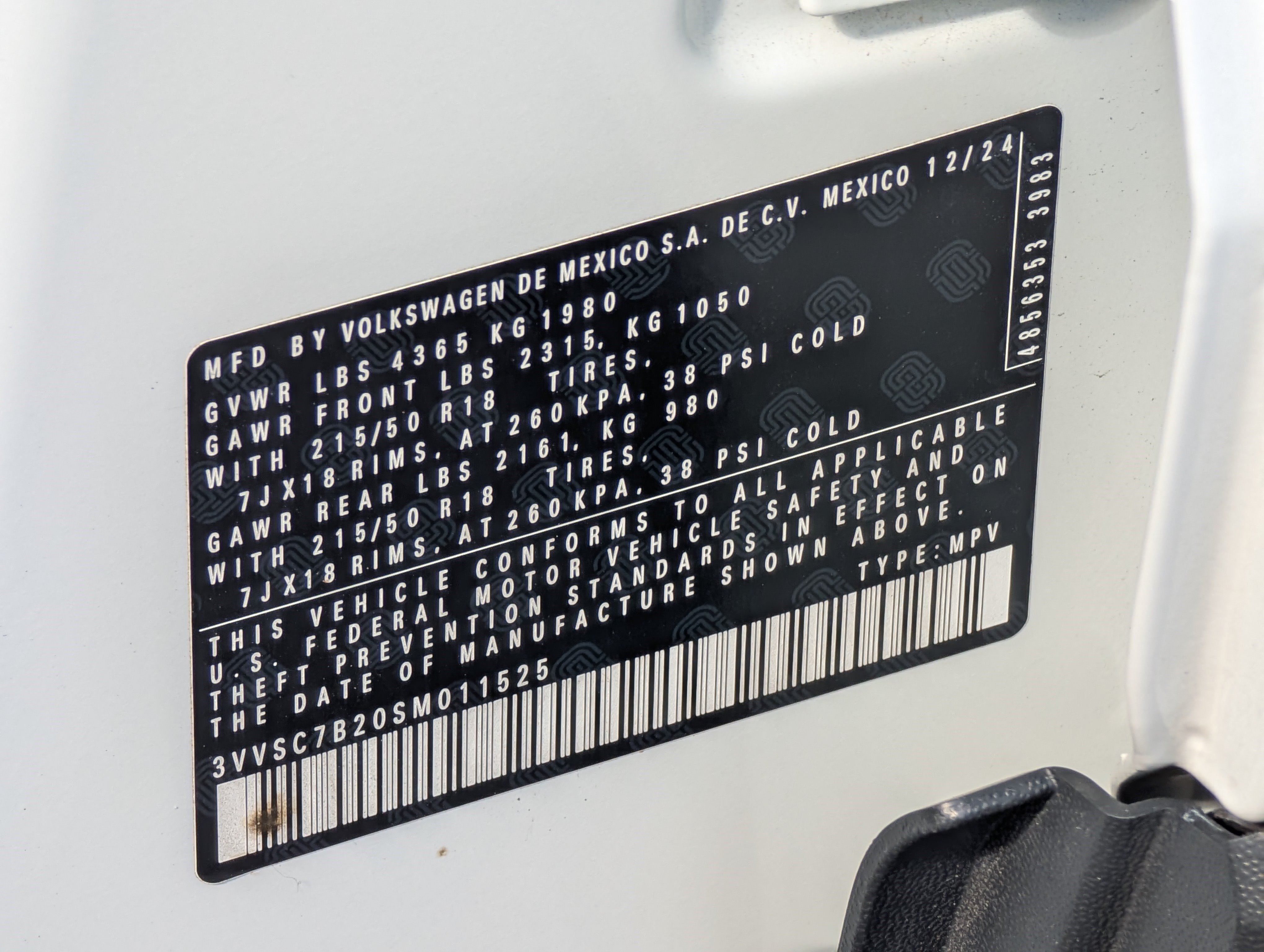 Used 2025 Volkswagen Taos SE FWD image 36