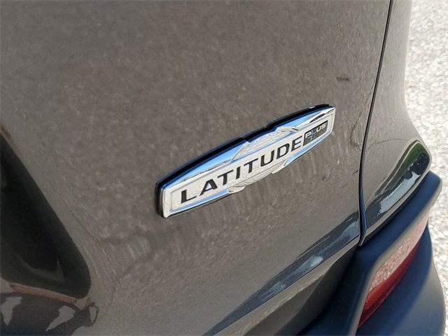 Used 2021 Jeep Cherokee Latitude Plus image 32