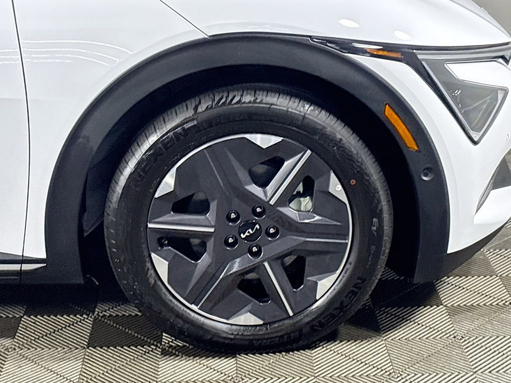 New 2025 Kia EV6 Light w/ Light LR Technology Package image 24