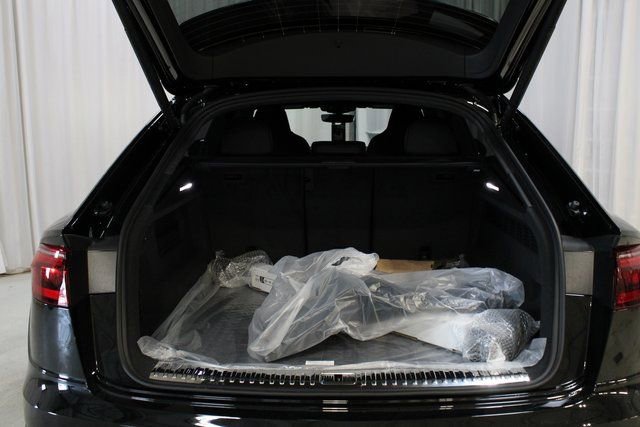 New 2026 Audi SQ8 Prestige image 31