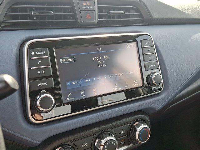 Used 2023 Nissan Versa SV image 16