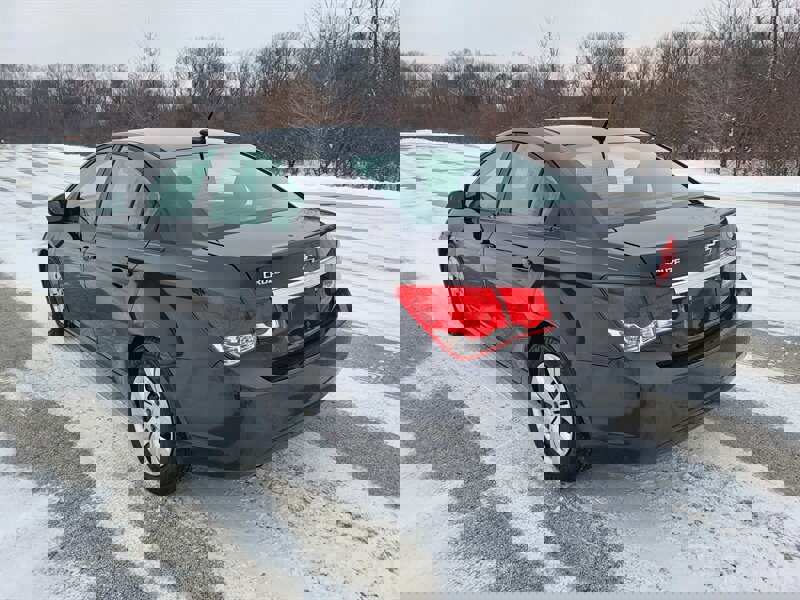 Used 2013 Chevrolet Cruze LS image 9