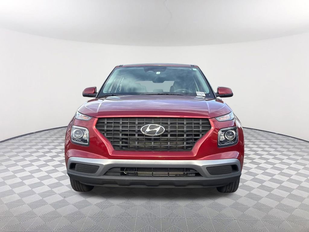 Used 2024 Hyundai Venue SE image 2
