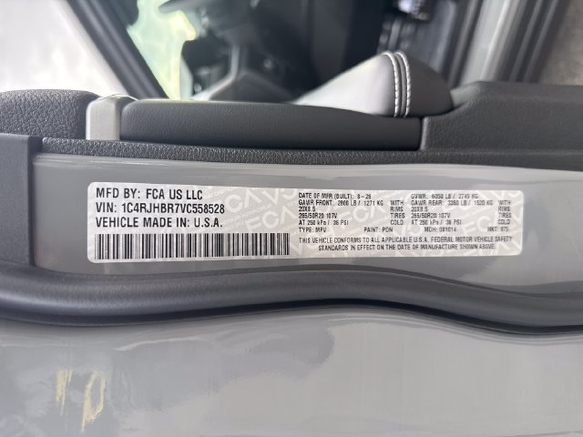 New 2027 Jeep Grand Cherokee Limited AWD/4WD image 16