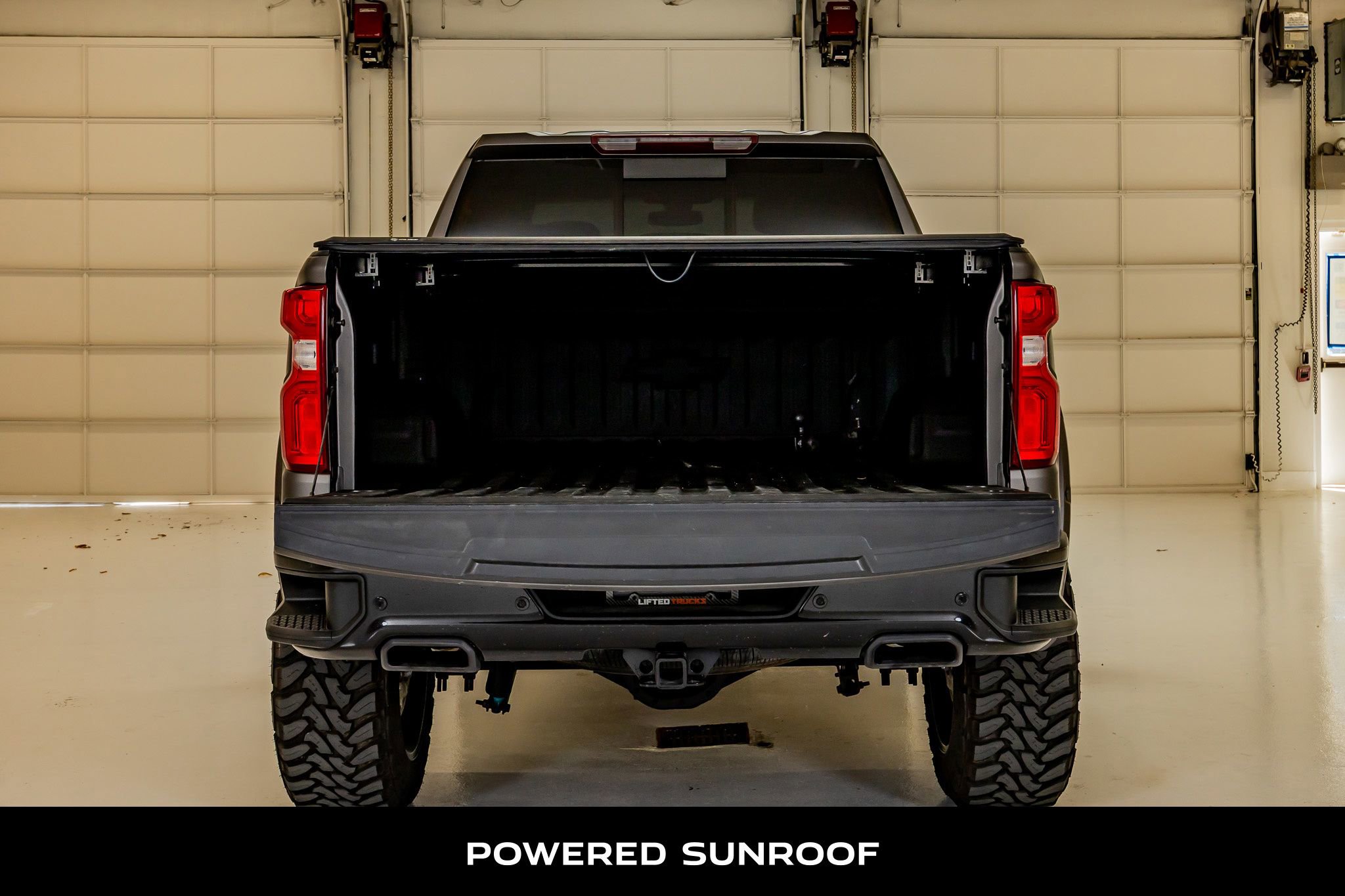 Used 2020 Chevrolet Silverado 1500 LTZ w/ LTZ Premium Package AWD/4WD image 8