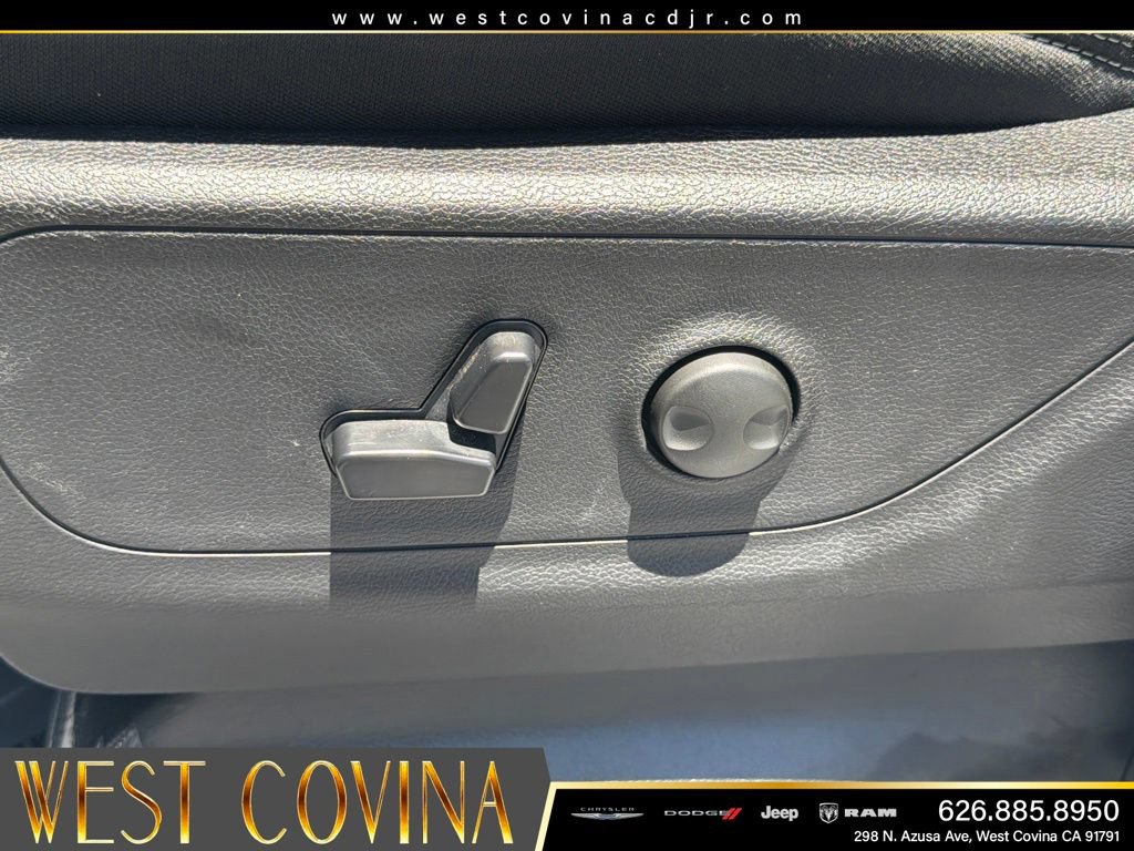 Used 2025 RAM 1500 Big Horn RWD image 23