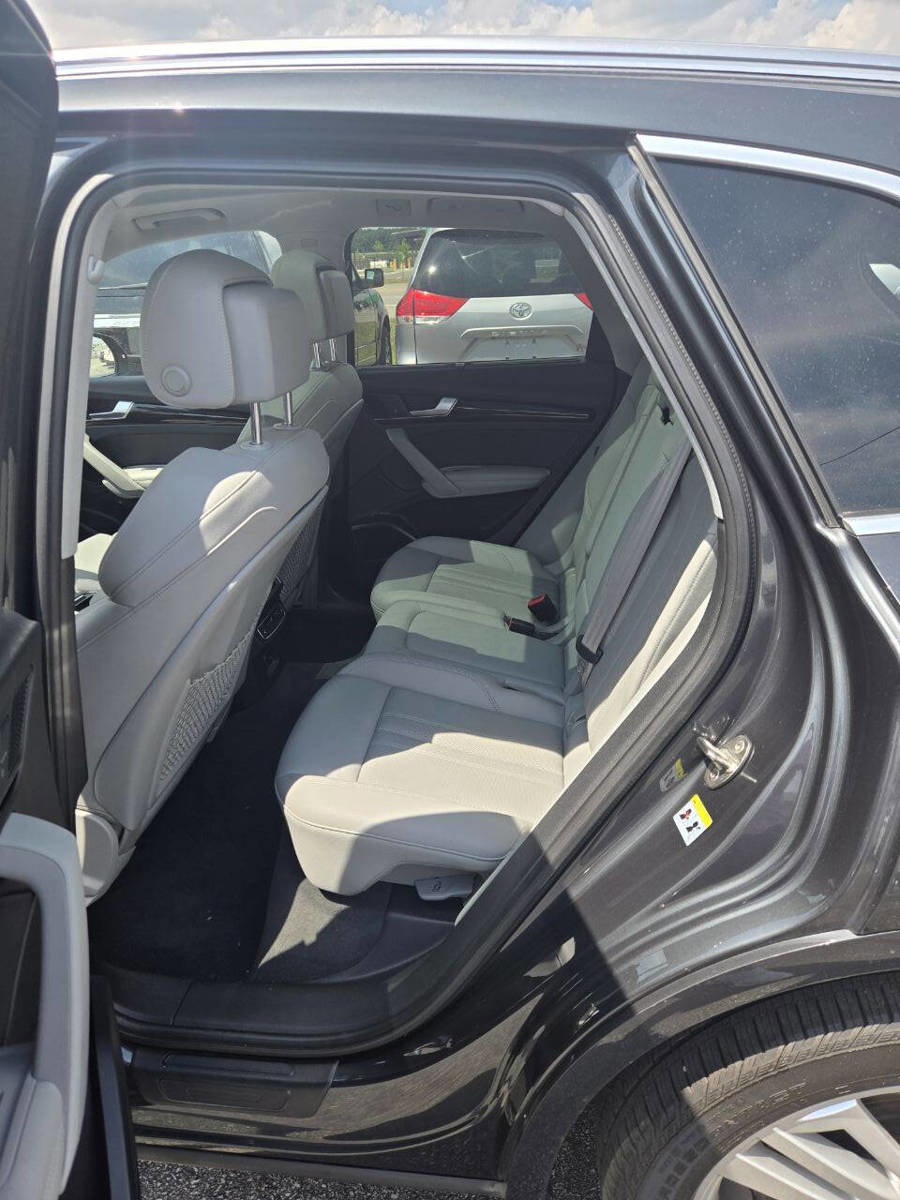 Used 2018 Audi Q5 Prestige image 34