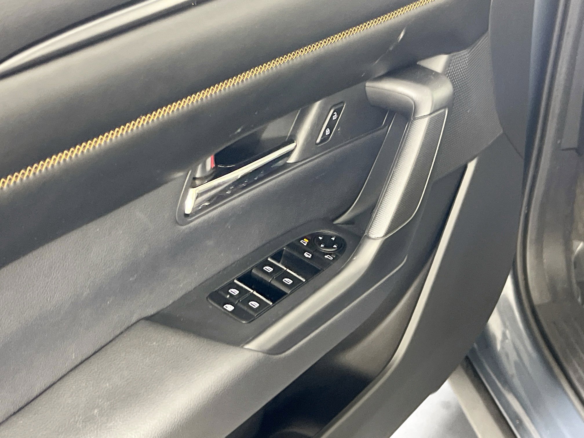 Used 2023 MAZDA CX-50 AWD 2.5 S w/ Cargo Package image 17