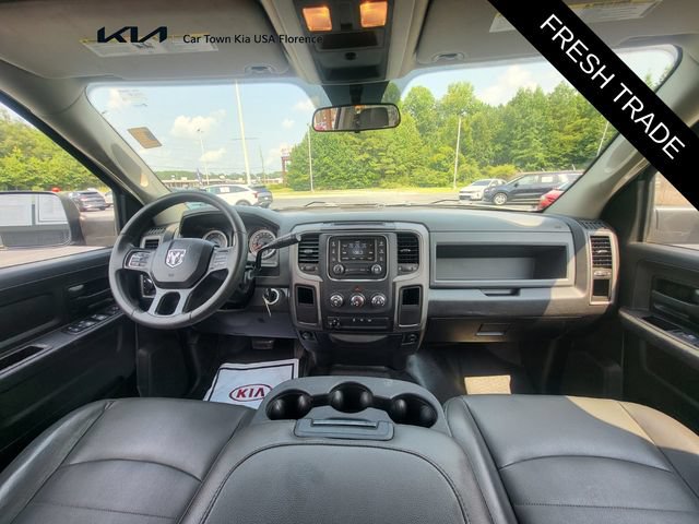 Used 2018 RAM 2500 Tradesman w/ Chrome Appearance Group RWD image 14