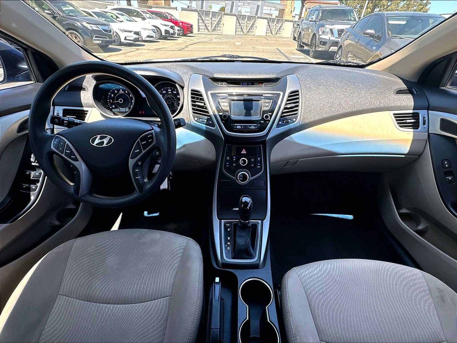 Used 2015 Hyundai Elantra SE w/ Option Group 02 FWD image 17