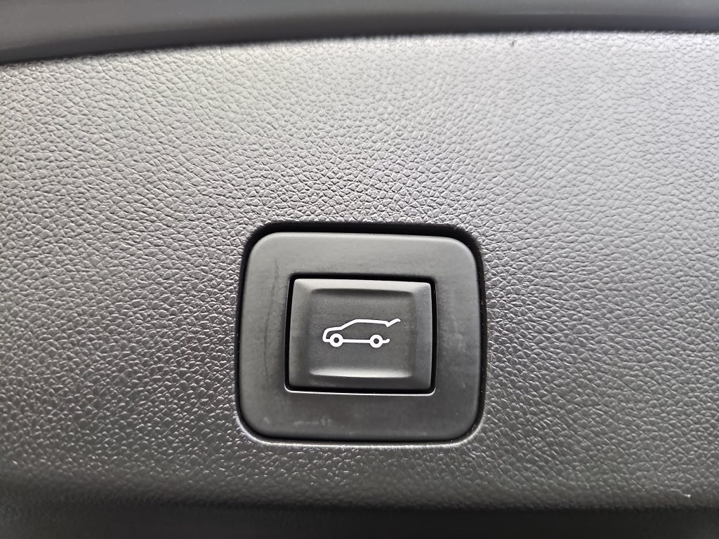 Used 2025 Buick Encore GX Sport Touring w/ Experience Buick Package AWD/4WD image 17