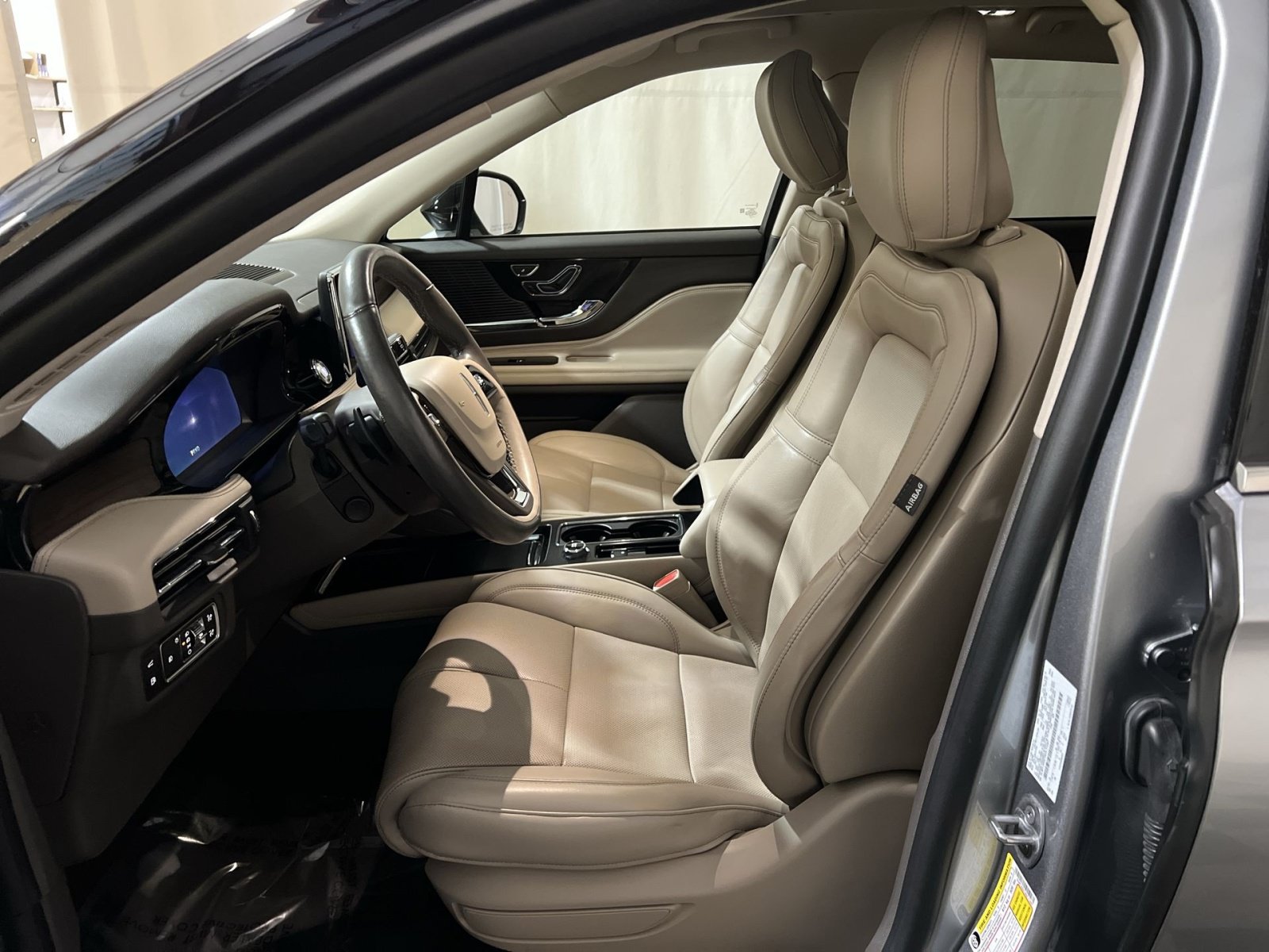 Used 2022 Lincoln Corsair Grand Touring w/ Elements Technology Bundle AWD/4WD image 18