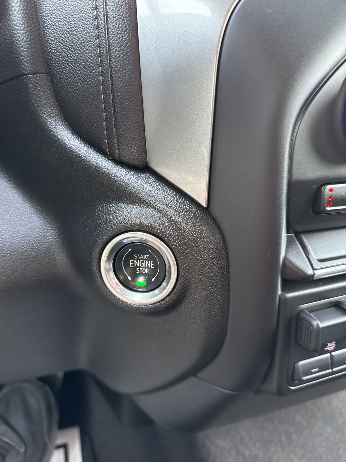 Used 2020 Chevrolet Silverado 1500 LT w/ Convenience Package image 25