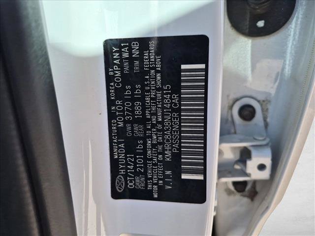 Used 2022 Hyundai Venue Limited FWD image 24