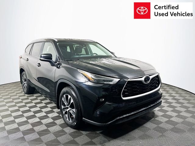 Certified 2025 Toyota Highlander XLE