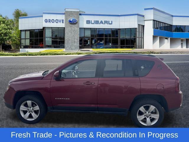 Used 2014 Jeep Compass Latitude AWD/4WD image 2