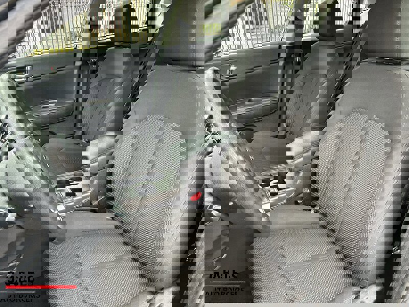 Used 2020 Kia Optima LX image 16