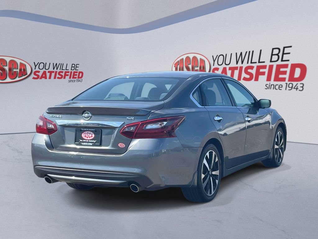 Used 2018 Nissan Altima 2.5 SR w/ Interior Lighting Package FWD image 6