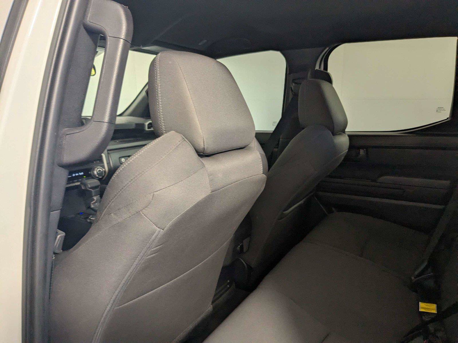 Used 2025 Toyota Tacoma SR AWD/4WD image 35