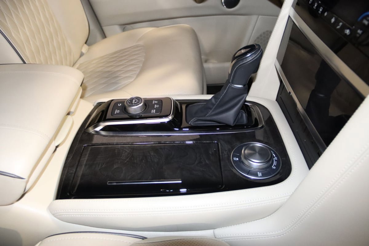 Used 2024 INFINITI QX80 Sensory AWD/4WD image 70
