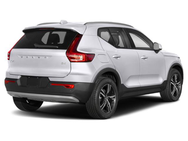 Used 2023 Volvo XC40 B5 Ultimate w/ Climate Package image 3