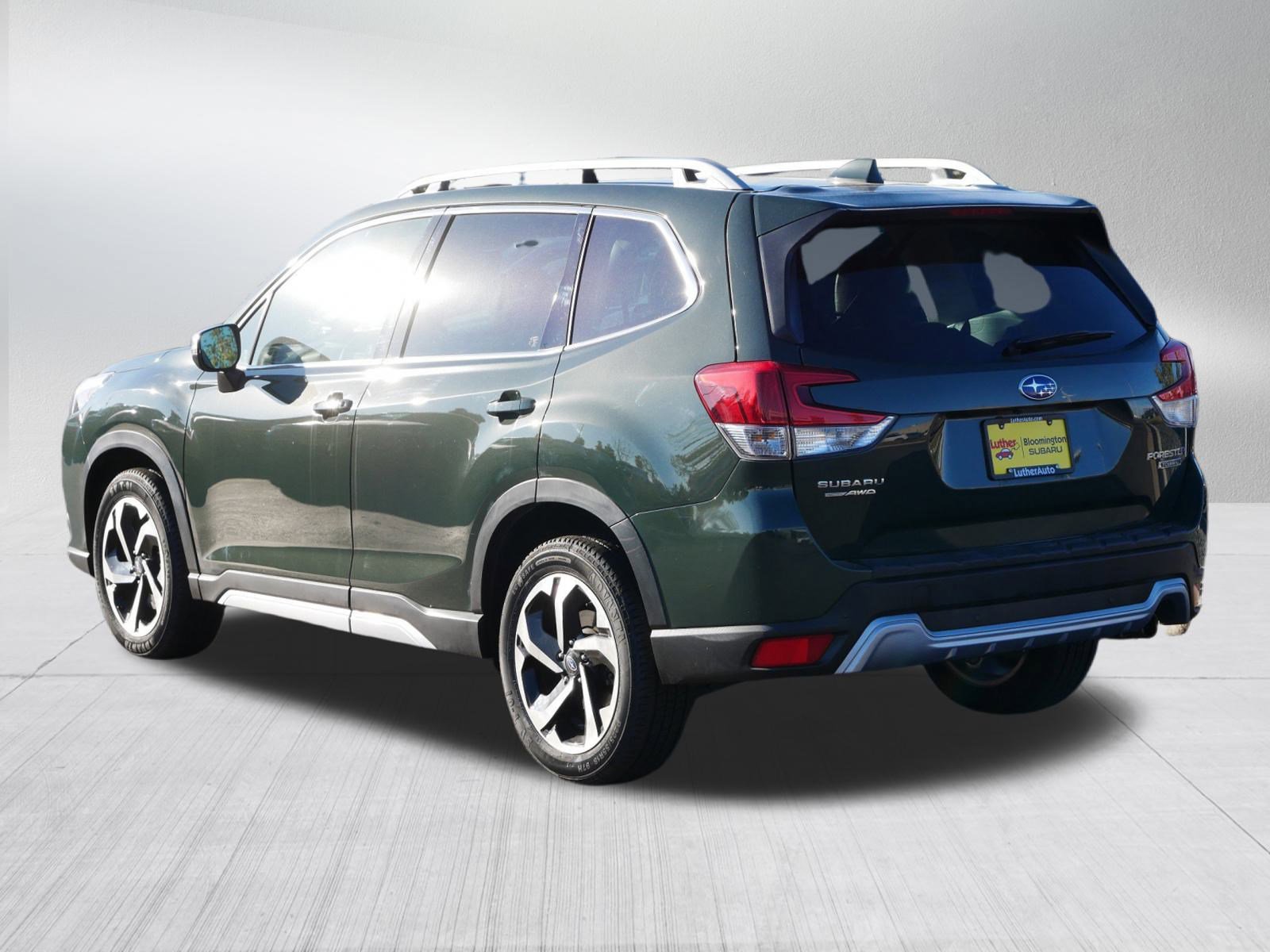 Used 2023 Subaru Forester Touring image 3