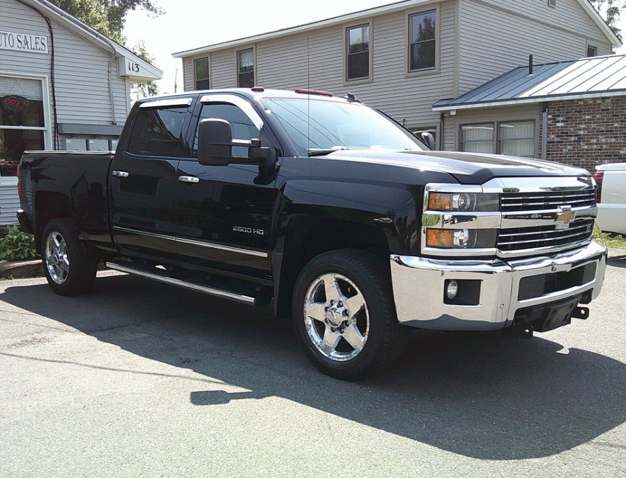 Used 2015 Chevrolet Silverado 2500 LTZ w/ LTZ Plus Package AWD/4WD image 9