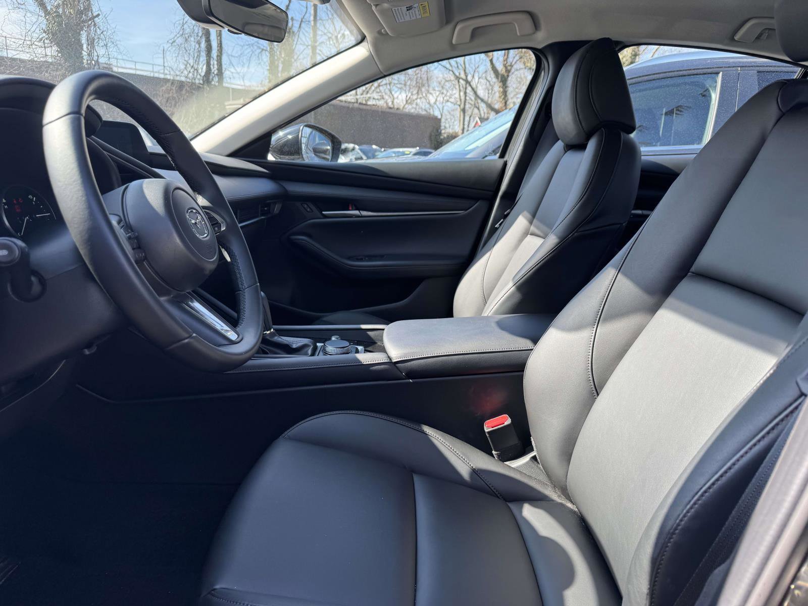 Used 2025 MAZDA MAZDA3 s image 13