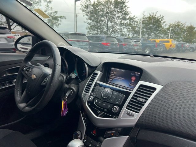 Used 2015 Chevrolet Cruze Eco FWD image 29