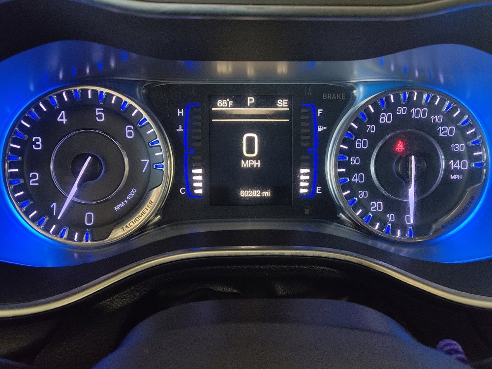 Used 2017 Chrysler 200 Limited Platinum w/ Comfort & Convenience Group image 23