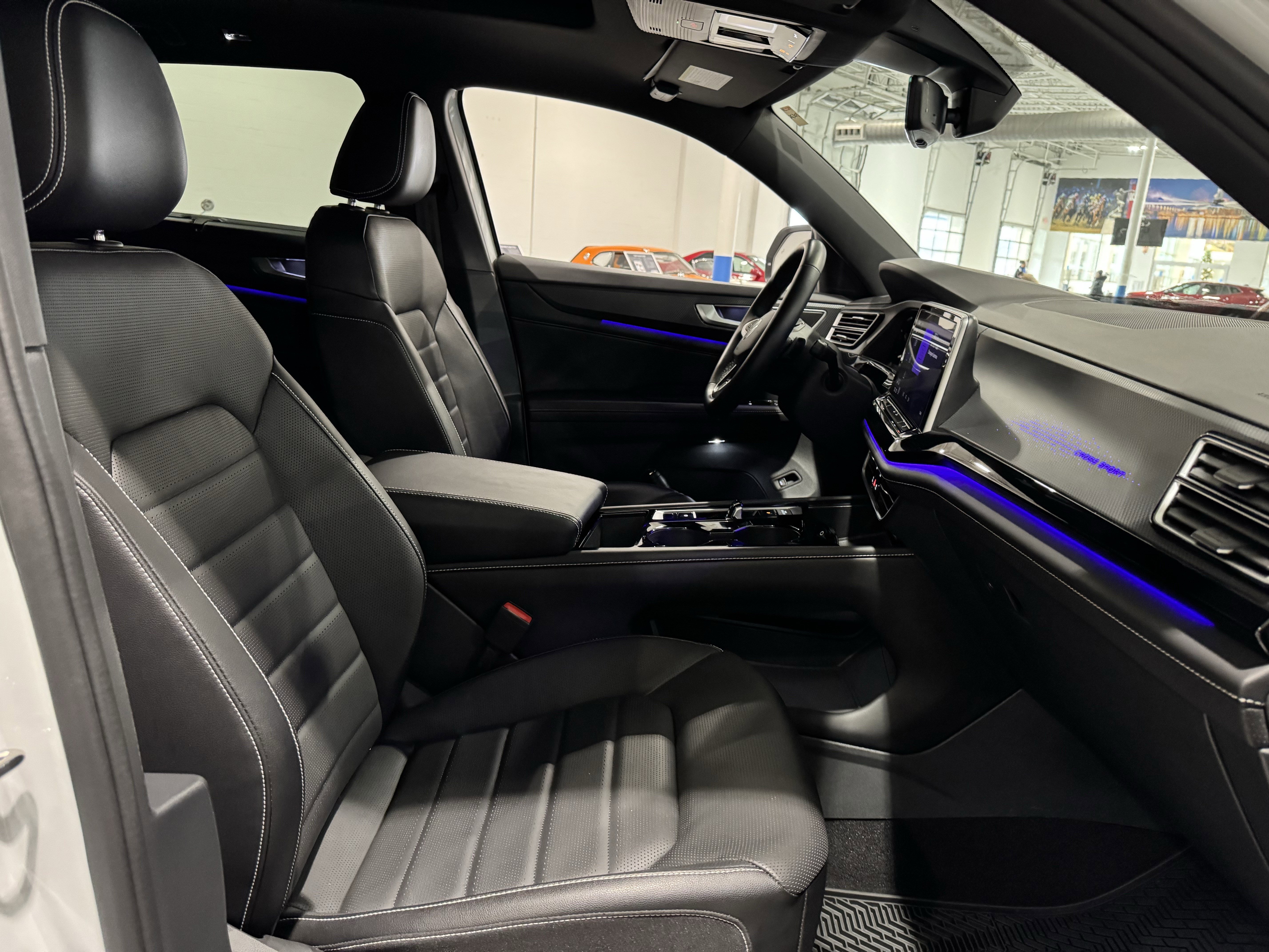 Used 2024 Volkswagen Atlas Cross Sport SEL R-Line image 38