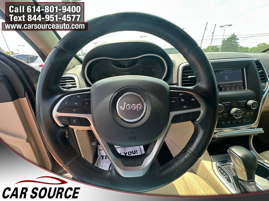 Used 2021 Jeep Grand Cherokee Laredo AWD/4WD image 11