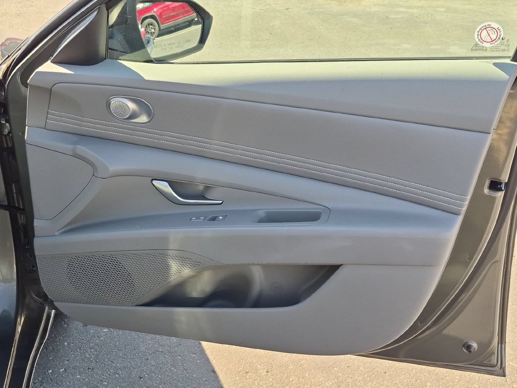 Used 2026 Hyundai Elantra Sport FWD image 35