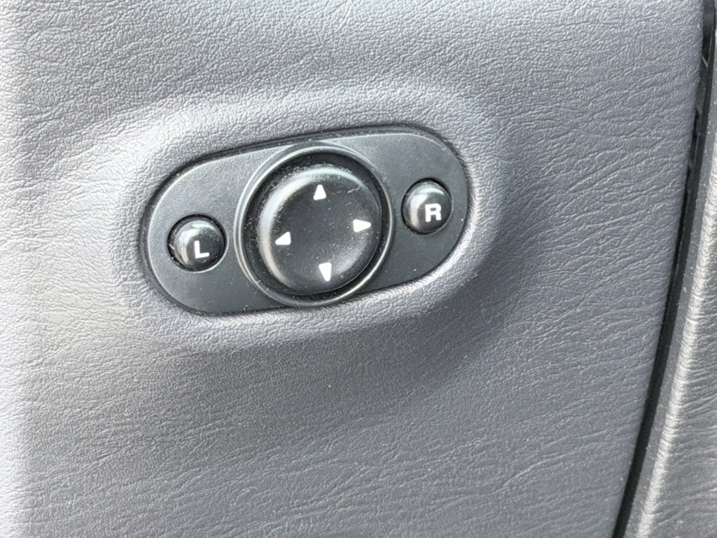 Used 2005 Chrysler PT Cruiser GT FWD image 14