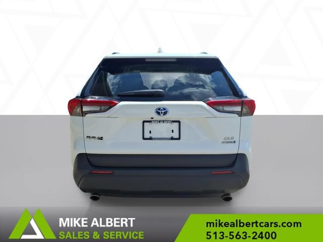 Used 2021 Toyota RAV4 XLE AWD/4WD image 6