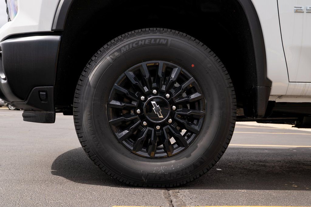 New 2025 Chevrolet Silverado 2500 W/T image 9