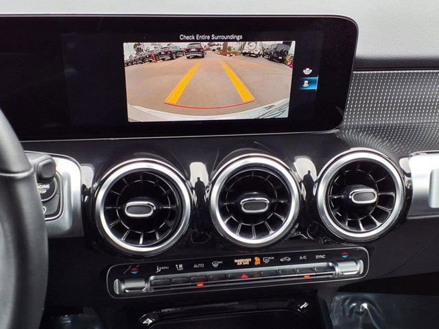 Certified 2022 Mercedes-Benz GLB 250 image 31