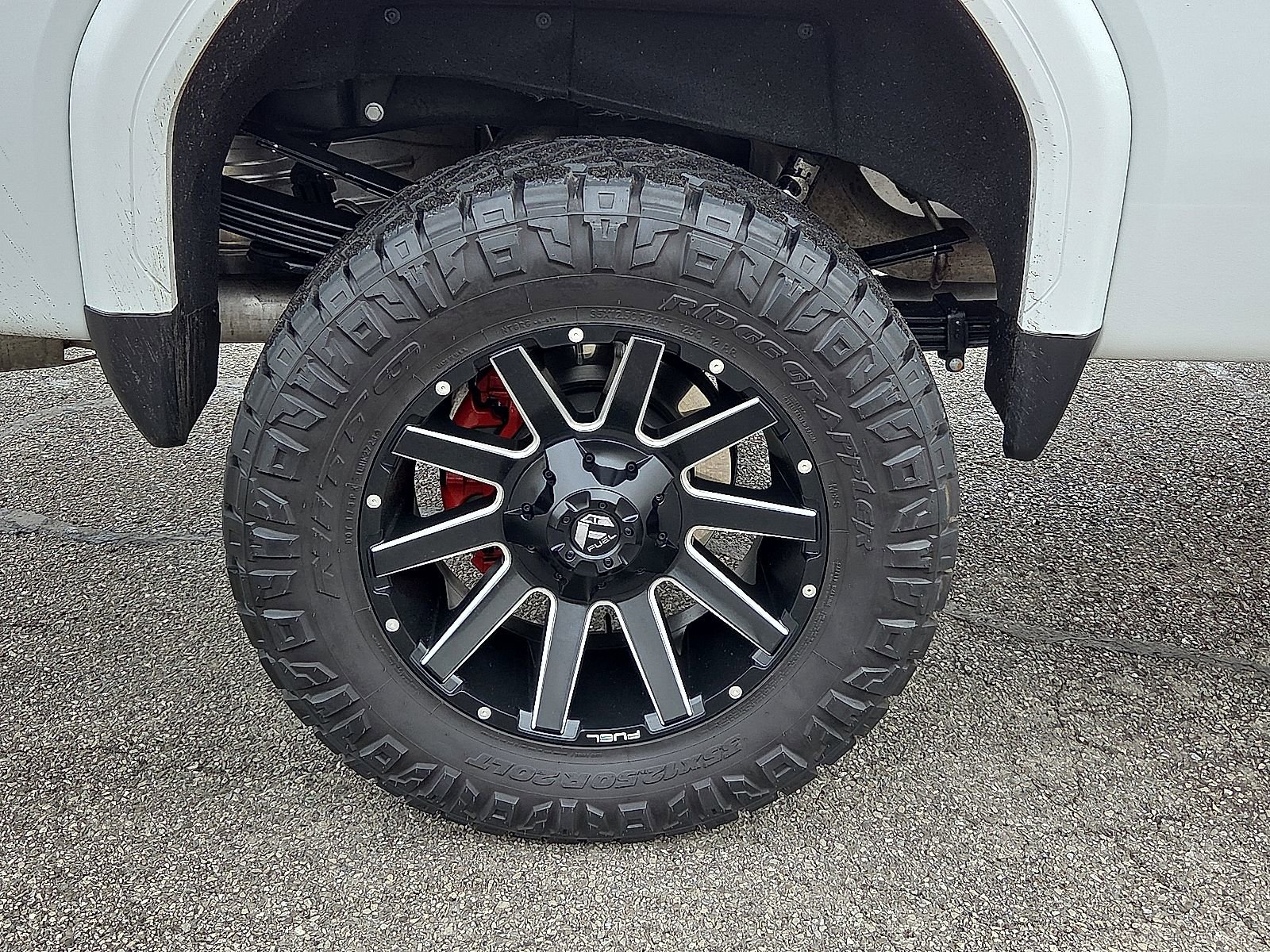 Used 2024 GMC Sierra 3500 Denali w/ Technology Package image 7