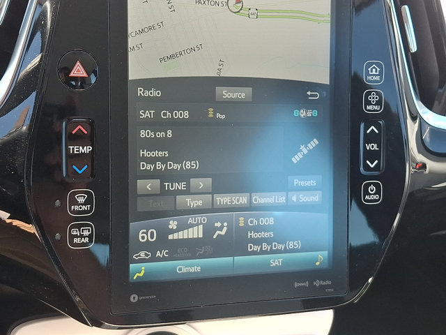 Used 2018 Toyota Prius Four FWD image 17