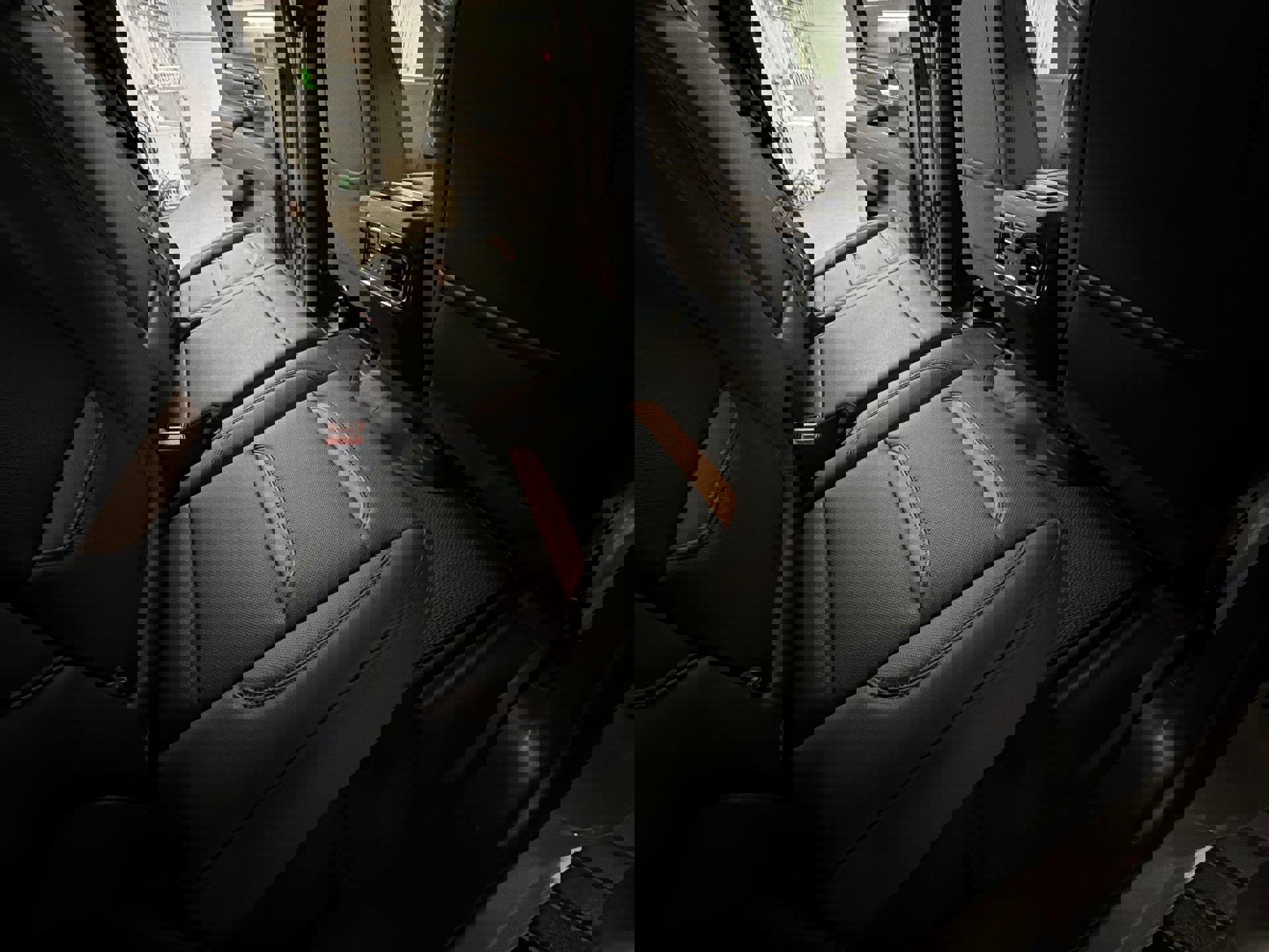 New 2026 GMC Sierra 2500 AT4 w/ AT4 Premium Plus Package image 27