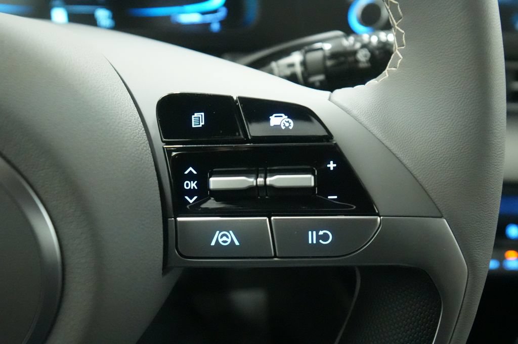 New 2026 Hyundai Elantra Sport FWD image 31