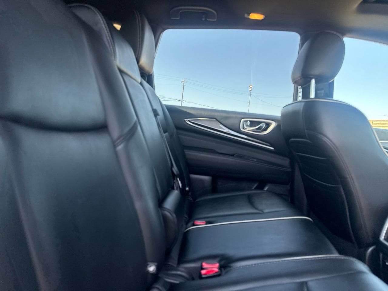 Used 2020 INFINITI QX60 Luxe w/ Edition 30 Essential Package FWD image 35